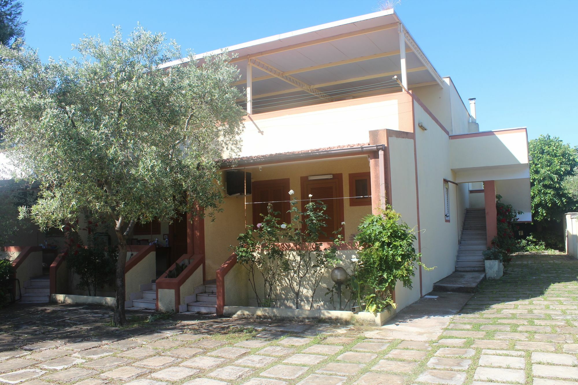 Residence Giardino Βιέστε Εξωτερικό φωτογραφία